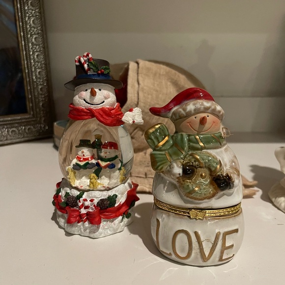 Source Unknown Other - 2 SNOWMAN DECORATIONS
 ~ a snowglobe and a trinket box